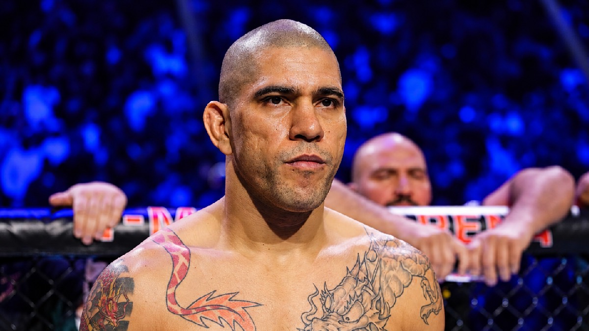 « Tu as assez grillé la file » : Henry Cejudo recadre Alex Pereira